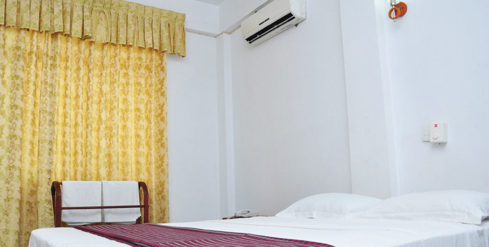 Oyo 290 Night Station Hotel Panadura Extérieur photo