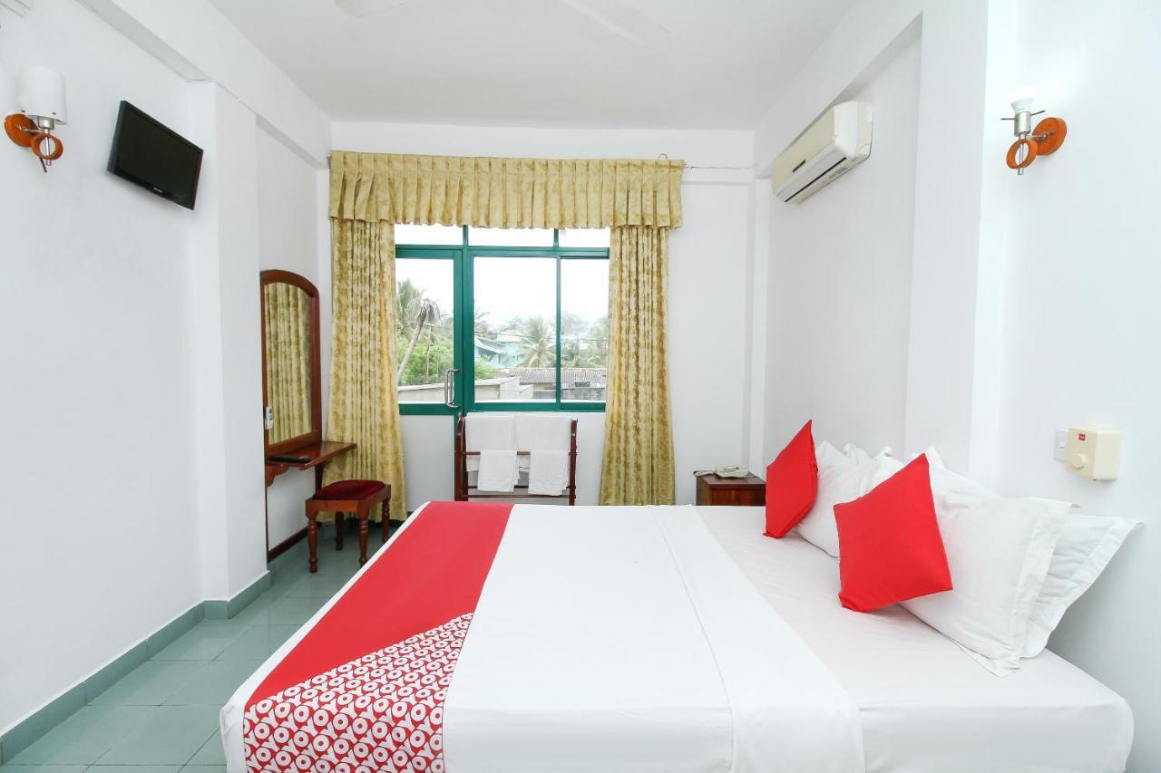 Oyo 290 Night Station Hotel Panadura Extérieur photo
